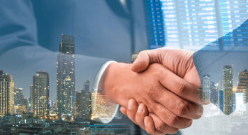 Türkiye’ye 150 milyar dolarlık davet: Türk müteahhitleri ülkeye davet etti