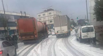 Tuzla’da Yağmur Sonrası Ortaya Çıkan Görüntü Paniğe Neden Oldu