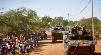 Ülkede ortalık karıştı: Askerlerin ayrılması için 1 ay süre tanındı