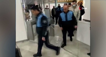 Uluslararası fuara CHP'li Belediye'den utanılacak baskın: Yabancı müşteri korkarak kaçtı!