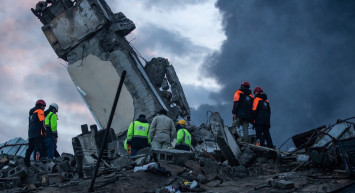 Uluslararası panik: 6,4 büyüklüğünde deprem meydana geldi!