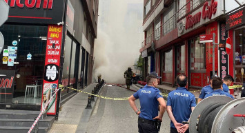 Ümraniye'de korkutan yangın: Vatandaşlar sokağa döküldü!