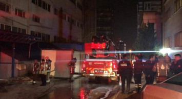 Ümraniye'de yangın! Demir üretim merkezi alev alev yandı