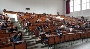 Üniversiteler Nisan’da açılacak mı, ne zaman açılacak? Üniversitelerde hibrit eğitim ne zaman başlayacak?