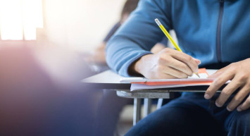 Üniversiteye girmek isteyenler dikkat: YKS geç başvuruları başladı