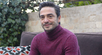 Ünlü Oyuncu Ahmet Kural İki Yıldır Aşk Yaşadığı Sevgilisiyle Nikah Masasına Oturmaya Karar Verdi!