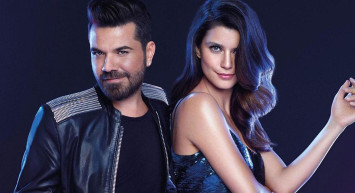 Ünlü Oyuncu Beren Saat ve Kenan Doğulu’nun Romantik Yeni Yıl Pozu Sosyal Medyayı Salladı!