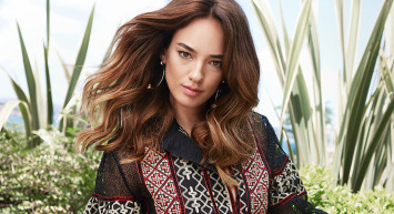 Ünlü Oyuncu Seda Bakan Yakın Arkadaşı Hadise’nin Evlilik Tarihi Hakkında İlk Kez Konuştu!