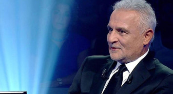 Ünlü Sanatçı Kenan Işık’ın Sağlık Durumu Hakkında Yakın Arkadaşı Açıklama Yaptı