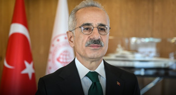 Uraloğlu  açıkladı! Karadeniz'de saldırıya uğrayan geminin mürettabatı iyi