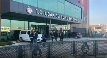 Uşak Belediyesi’nde rüşvet skandalı: Başkan dahil 11 kişi gözaltında