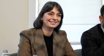 Üsküdar Belediye Başkanı Sinem Dedetaş kimdir, hangi görevlerde bulundu?