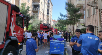 Üsküdar'da korku dolu anlar! Bir apartman dairesinde doğalgaz patlaması meydana geldi