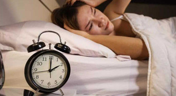 Uykusuzluk (İnsomnia) nedir, belirtileri nelerdir? İnsomnia hastalığı sebepleri ve tedavisi