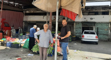 Şemsiye ile uçan ve sosyal medyada gündem olan adam uzay yolculuğuna aday oldu!