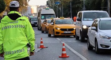 Valilik açıkladı: İstanbul'da bazı yollar trafiğe kapatıldı