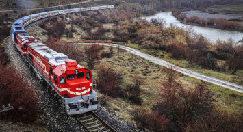 Van Gölü Ekspresi ile unutulmaz anlar yaşayabilirsiniz: İşte doğu turu için ödenmesi gereken bilet fiyatları