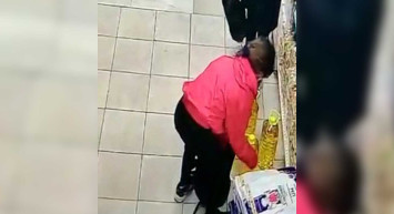 Van'da skandal görüntüler! Bir zincir markete giren 3 çocuk yağ çaldı: O anlar kameralara yansıdı