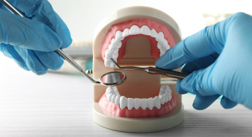 Vatandaş isyan etti: İstanbul’daki sahte diş doktoru inşaat işçisi çıktı