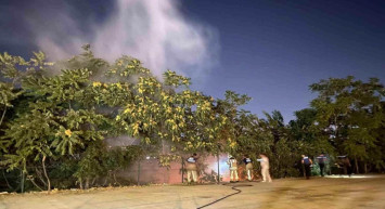 Veli Efendi Hipodromu’nda yangın: Kundakçı şüphesi var