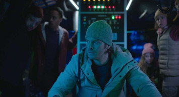 Yakamoz S-245 2. sezonda Into The Night’la birleşecek mi?