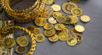 Yapay zeka altın sektörüne de el attı: Gram altın ve ons altın için denge değiştirecek tahmin