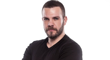 Yaprak Dökümü'nün Oğuz'u Tolga Karel babasından aldığı acı haberle yasa boğuldu: Hani beni bekleyecektin baba