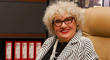 Yargı'nın başarılı oyuncusu Ayşenil Şamlıoğlu'ndan gelen acı haber sevenlerinin yüreğini burktu: Öksüz kaldım