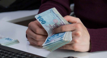 Yargıtay'dan emsal niteliğinde karar: İş arkadaşlarını telefonla gizlice kaydeden kişi tazminatsız kovuldu!