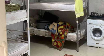 Yasa dışı bir şekilde ülkede olan göçmenler, kuaförün içerisinden yaptıkları şok evde kalıyorlar!