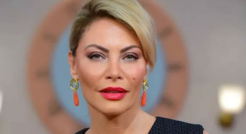 Yaşadığı baba acısını sosyal medyadan paylaşan Seray Sever hayranlarının yüreğini burktu