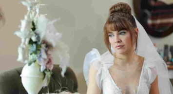 Yasak Elma’da yaprak dökümü sürüyor! Kumru diziye veda ediyor