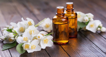 Yasemin yağı nelere iyi gelir, nasıl kullanılır? Yasemin yağı faydalı mı? Yasemin yağı kullanım alanları