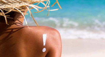 Yazı ışıldayarak geçirmek için en iyi bronzluk sağlayan 10 etkili ürün