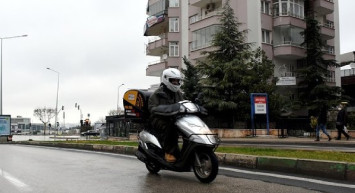 Yemeksepeti, Banabi, Getir, HepsiBurada, HepsiExpress, Trendyol, TrendyolGO moto kuryeleri çalışıyor mu, sipariş ve dağıtım yapıyorlar mı?