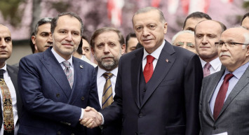 Yeniden Refah Partisi’nde çatlak: Başkan adayı AK Parti lehine yarıştan çekildi