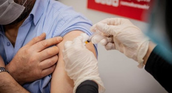 Yerli Aşı TURKOVAC'a Yoğun İlgi Sürüyor: 'İçimiz Rahat'