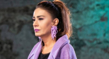 Yıldız Tilbe'den hayvanseverleri kızdıracak bir hareket daha geldi! Ünlü şarkıcı kedisinin tüylerini boyadı