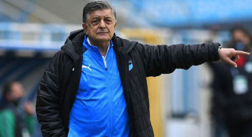 Yılmaz Vural Taraftarın Tezahüratı İle Coştu!