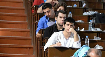 YKS sınavına kemerle gidilir mi, kemer takmak yasak mı? YKS yasak eşyalar listesi