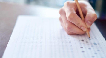 YKS'de 4 yanlış 1 doğruyu götürüyor mu?