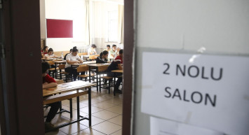 YKS’de ikinci raund başladı: Milyonlarca aday Alan Yeterlilik Testleri oturumuna girdi