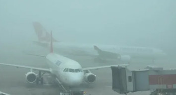 İstanbul'da yoğun sis nedeniyle o uçuşlar iptal edildi