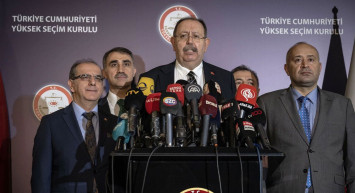 YSK Başkanı ve heyeti: Türkiye sandık başına gitmeden önce deprem bölgelerini ziyaret ediyor!