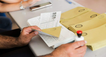 YSK Başkanı Yener açıkladı: Seçimde elektronik sisteme geçiliyor