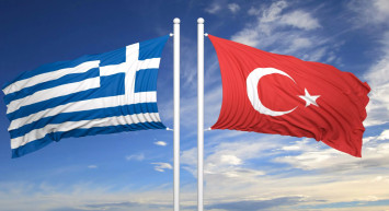 Yunan Bakan’dan hadsiz sözler: ‘Bir gece ansızın gelebiliriz’