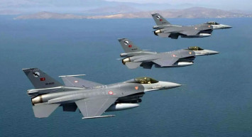 Yunanistan düşmanca hareket: Türk jetleri S-300 füzeleriyle taciz edildi