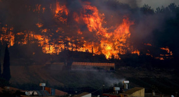 Yunanistan yangını can aldı: 1 kişi hayatını kaybetti