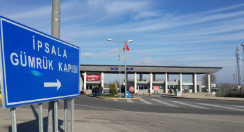 Yunanistan yangını Türkiye’ye dayandı: İpsala sınır kapısı kapatıldı