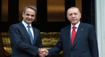 Yunanistan’dan Türkiye açıklaması: ‘Tepkilerine rağmen vazgeçmeyeceğiz’